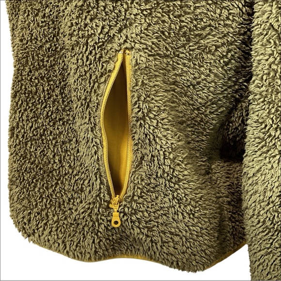 Girlfriend Collective Recycle Fleece Half Zip Pullover - Picture 8 of 11